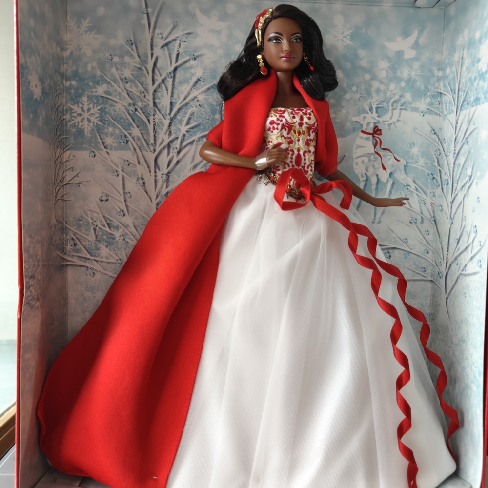 Mattel Holiday Barbie 2010 Collector Edition African American 12 Inch Doll